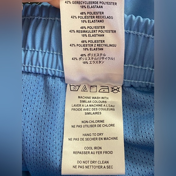 Salty Crew Shorts Pockets Adjustable Waist - Picture 9 of 10